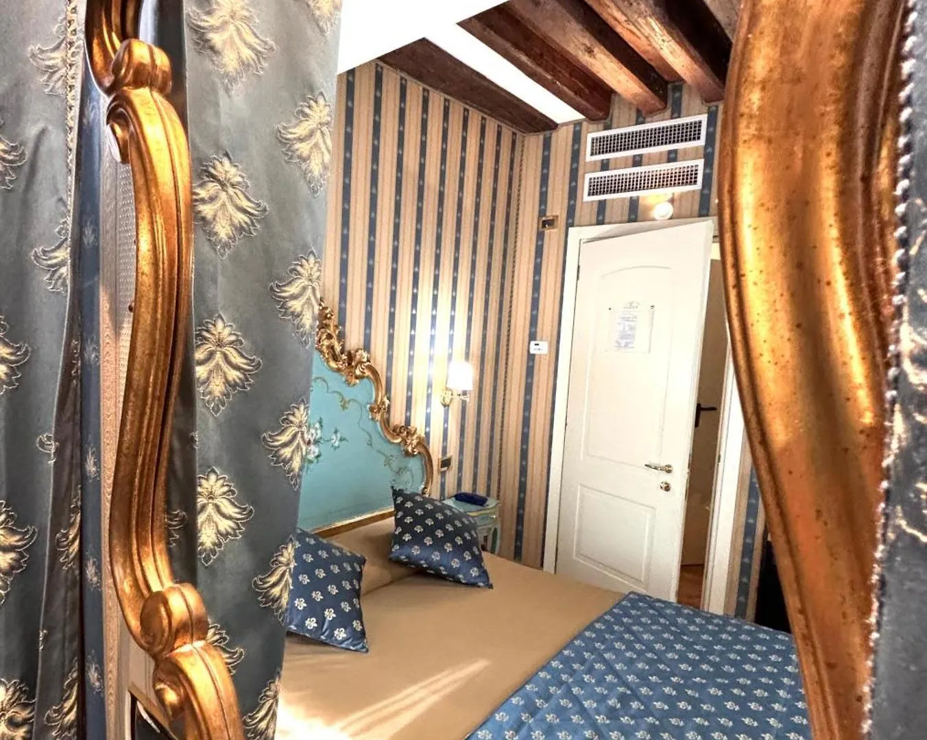 Hotel al Graspo de Ua Venecia 3*,