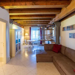 Youatmolino Canal View Appartement