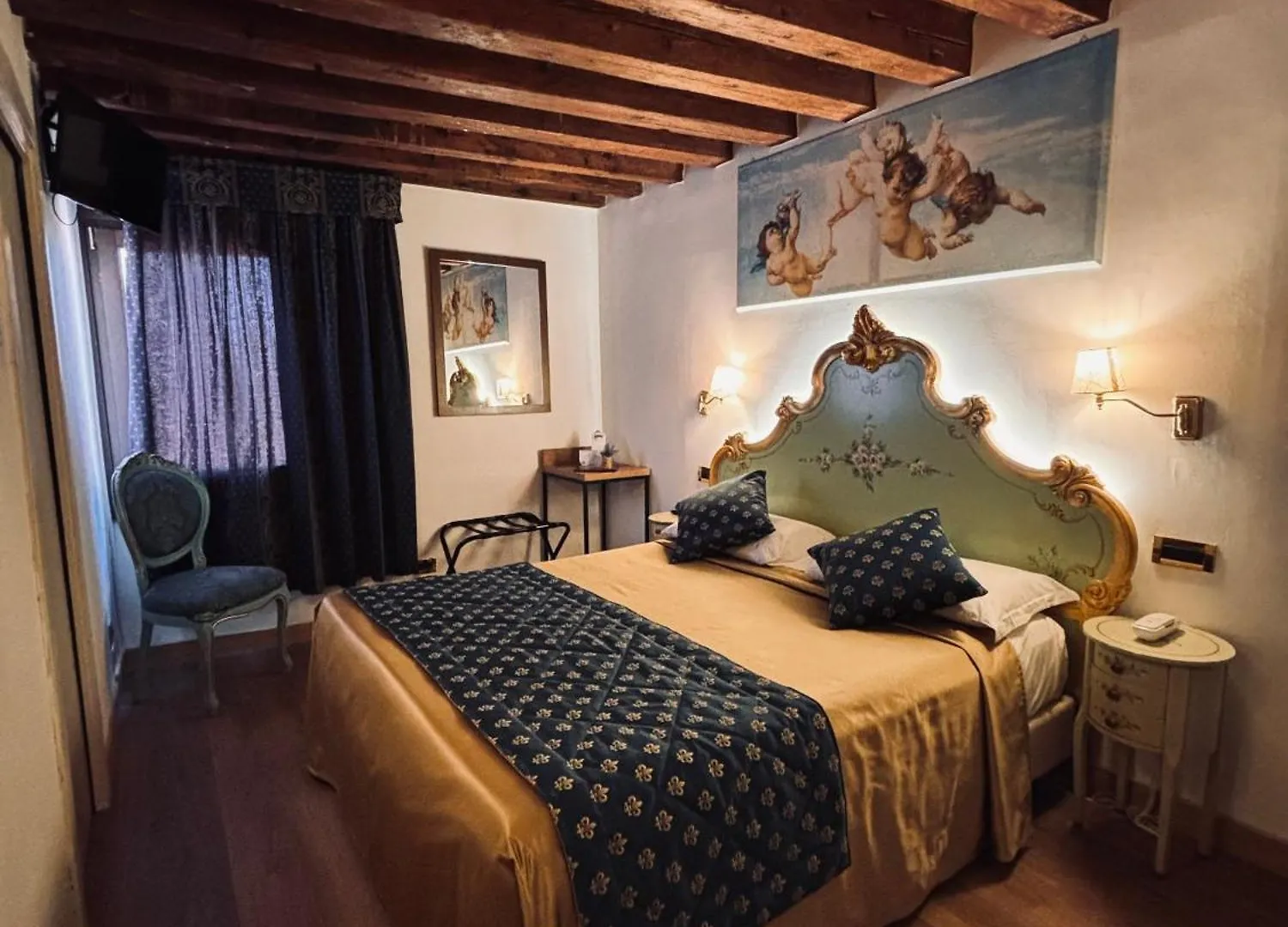 Hotel Al Graspo De Ua Venice 3*,  Italy